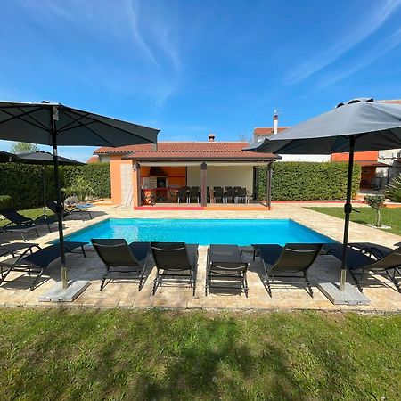 Antonci  Villa Antonci-18, Pool, 3 Houses, Jacuzzi, Private Territory מראה חיצוני תמונה